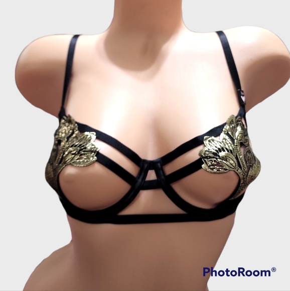 🆕️VS VERY SEXY Strappy Embroidered Open Cup Balconette Bra Size 36B - Picture 3 of 16